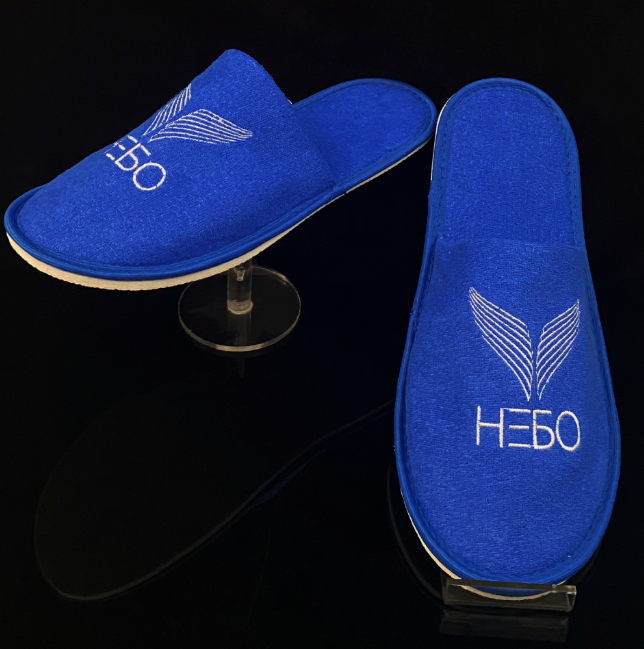 Одноразовые тапочки с логотипом (вышивка) голубые - 1